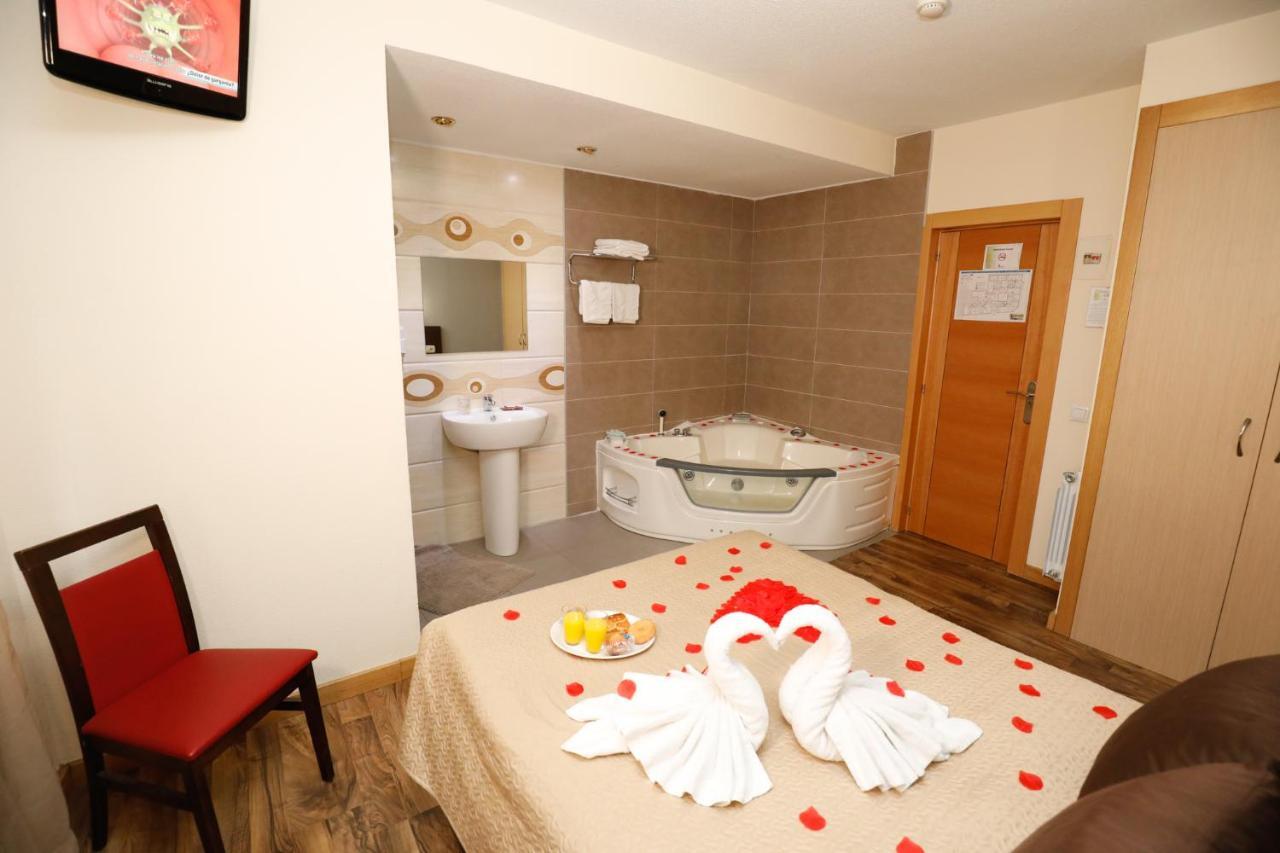Hostal Conde David Salamanca Bagian luar foto