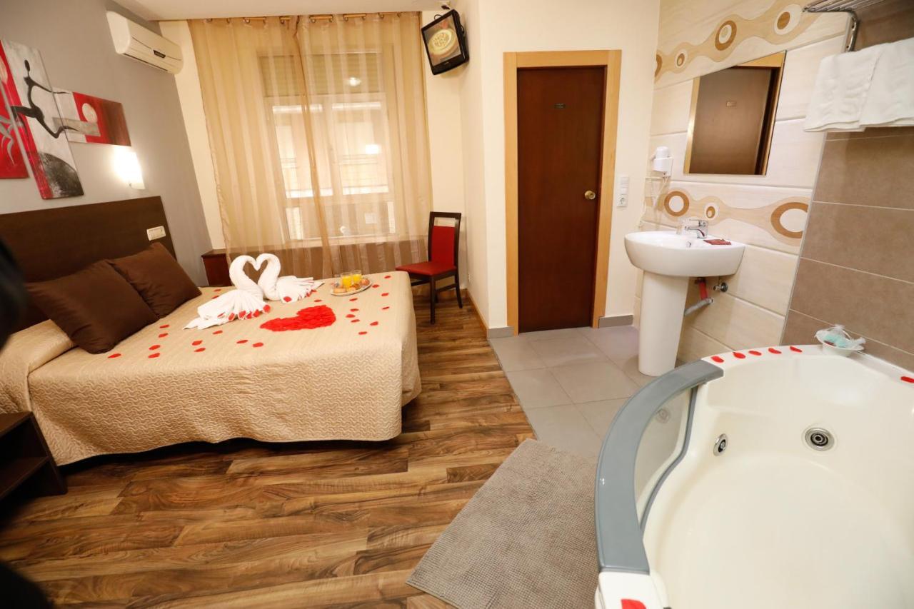 Hostal Conde David Salamanca Bagian luar foto